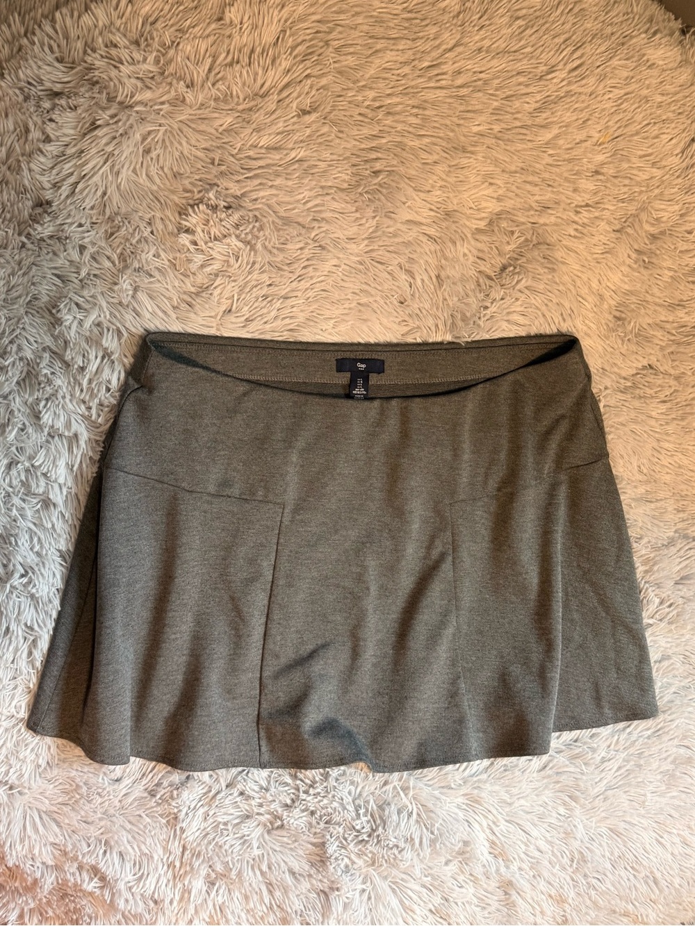 GAP Gray Knit Skirt with Clean Waistband